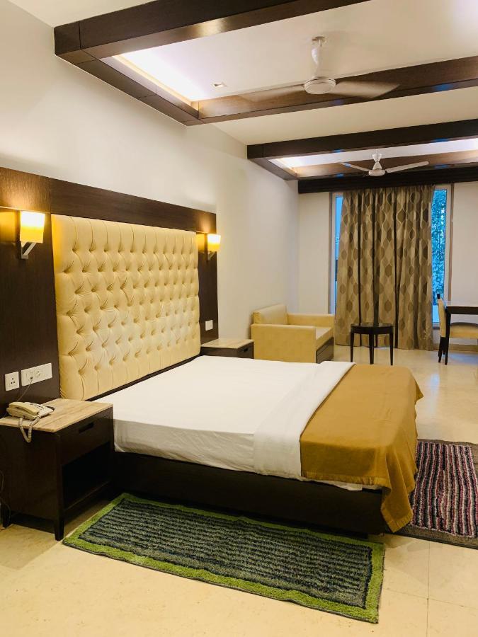 Metropolis Tourist Home Paharganj New Delhi Bagian luar foto