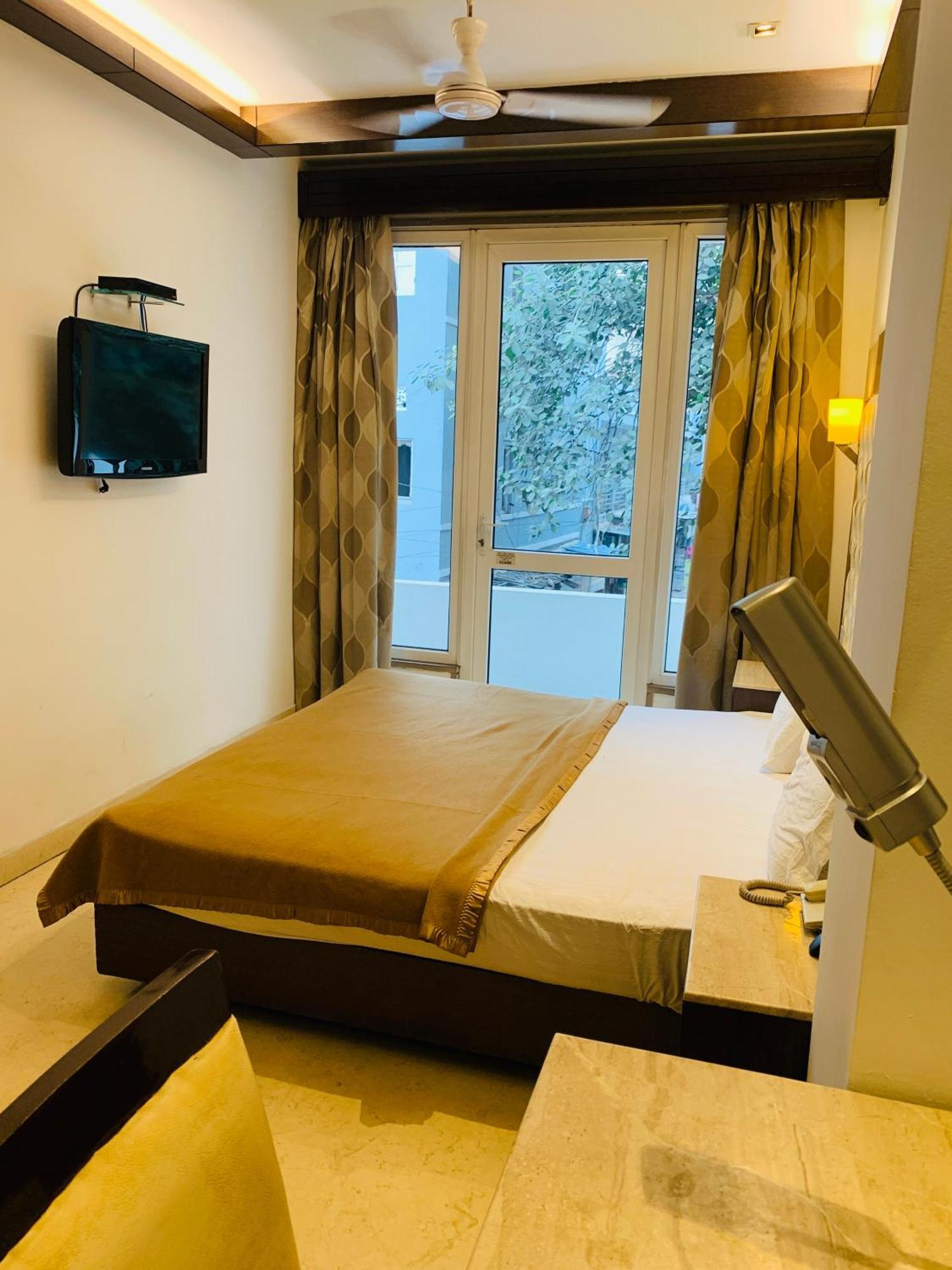 Metropolis Tourist Home Paharganj New Delhi Bagian luar foto