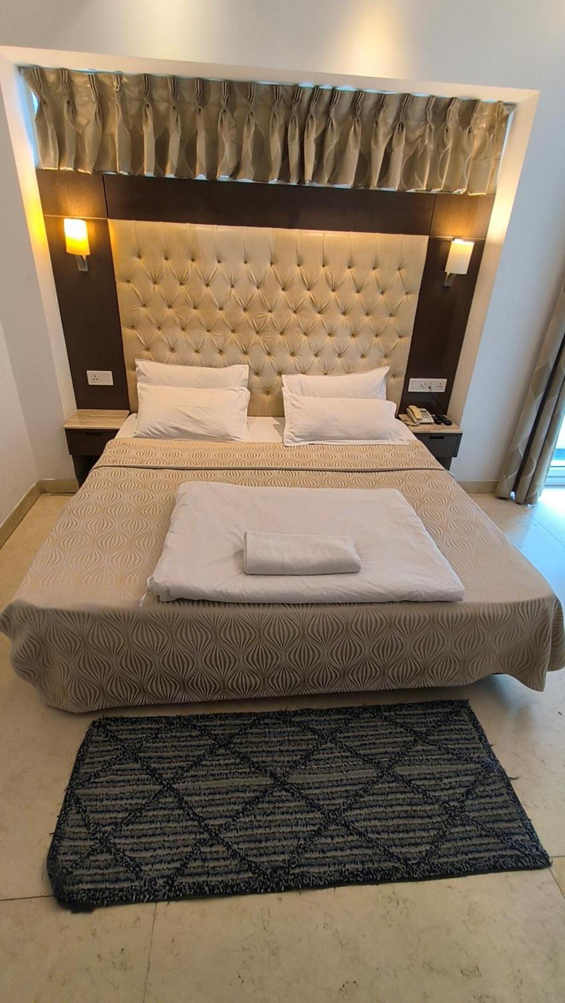 Metropolis Tourist Home Paharganj New Delhi Bagian luar foto